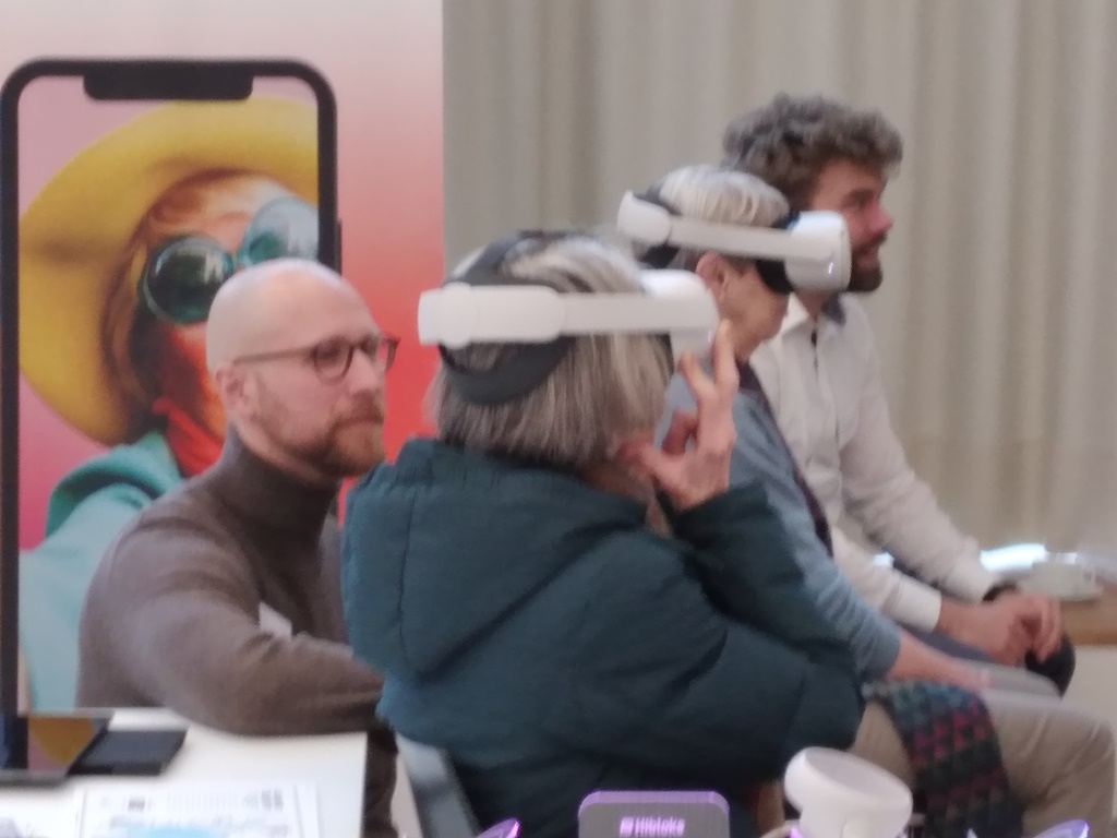 VR Brille Eine Reise durch die virtuelle Welt